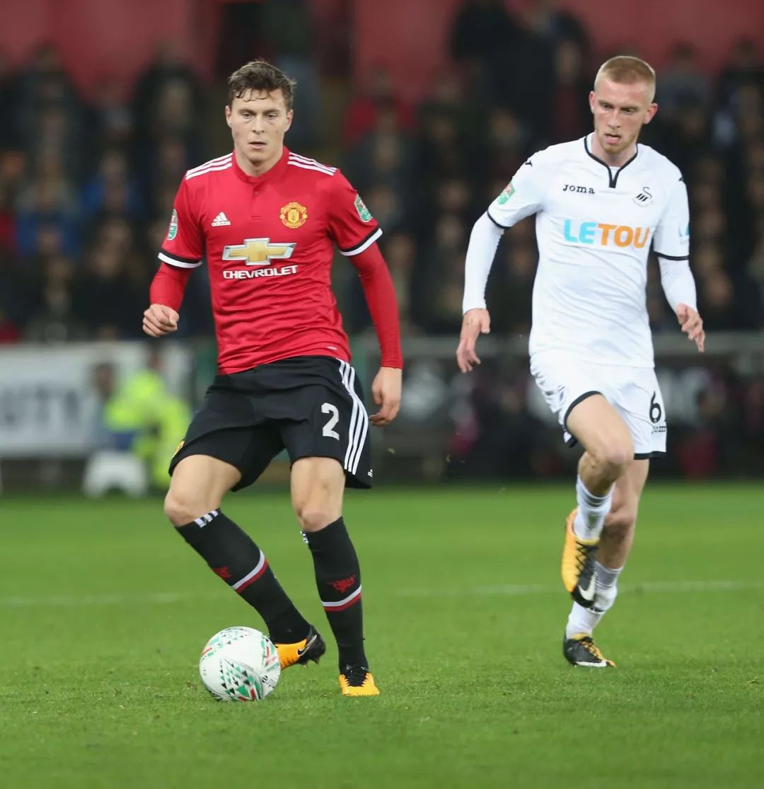 本质中经验 本质中经验